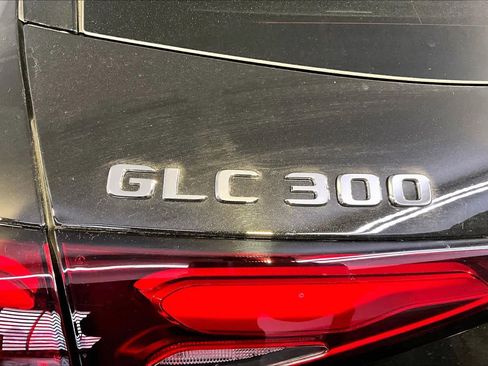 New 2026 Mercedes-Benz GLC 300 4MATIC image 6