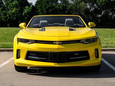 Used 2018 Chevrolet Camaro LT w/ RS Package RWD image 8