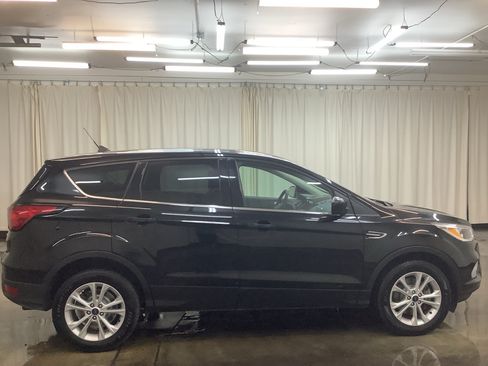 Used 2019 Ford Escape SE AWD/4WD image 4