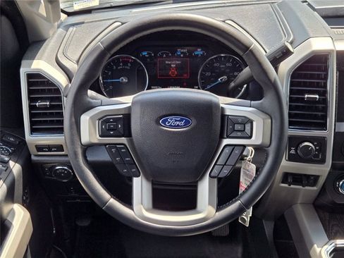 Used 2021 Ford F250 Lariat w/ Lariat Value Package AWD/4WD image 40