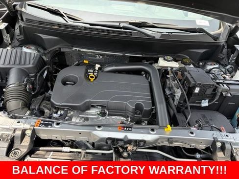Used 2024 Chevrolet Equinox LS w/ LS Convenience Package FWD image 11