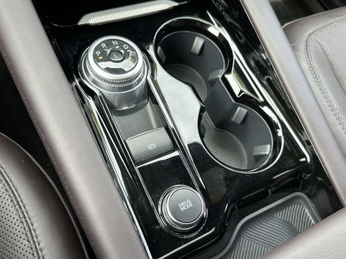 Used 2025 Ford Explorer Platinum w/ LUX Leather Package image 36