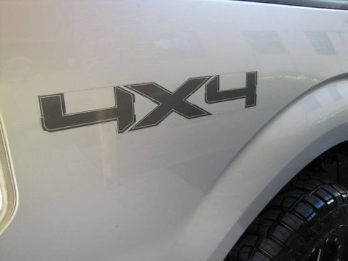 Used 2011 Ford F150 XLT w/ XLT Chrome Pkg AWD/4WD image 28
