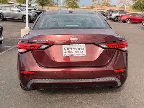 Used 2025 Nissan Sentra SV FWD image 5