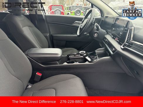 Used 2023 Kia Sportage LX image 18