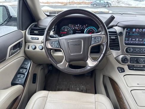 Used 2019 GMC Yukon Denali image 16