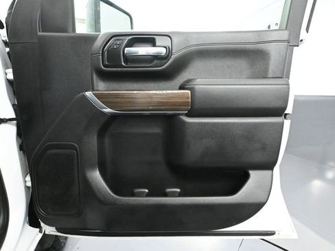 Used 2022 Chevrolet Silverado 2500 LT image 44