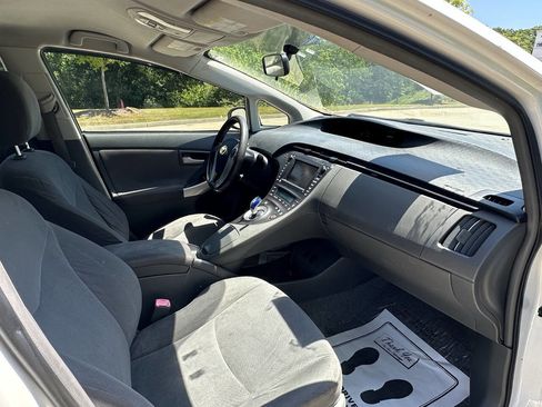 Used 2010 Toyota Prius FWD image 19
