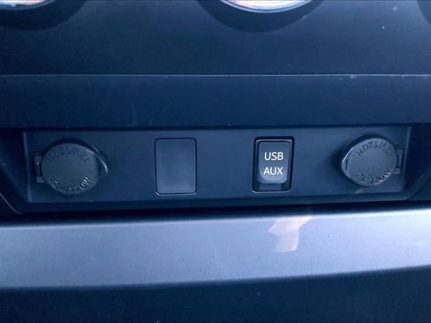 Used 2019 Toyota Tundra SR image 28