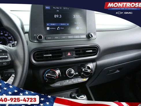 Used 2023 Hyundai Kona SE image 19