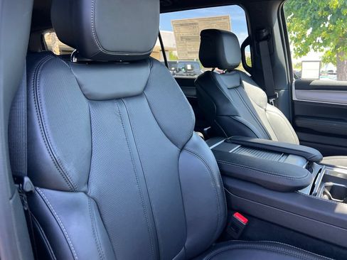 New 2026 Jeep Grand Wagoneer Limited AWD/4WD image 18