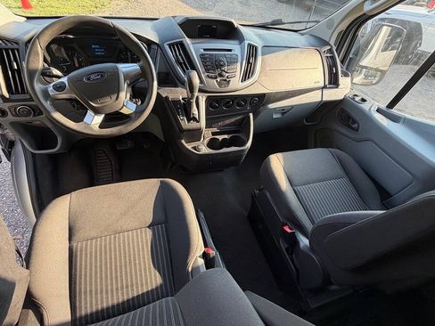 Used 2018 Ford Transit 350 XLT RWD image 11