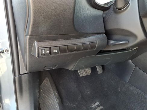 Certified 2025 Toyota Corolla LE image 17