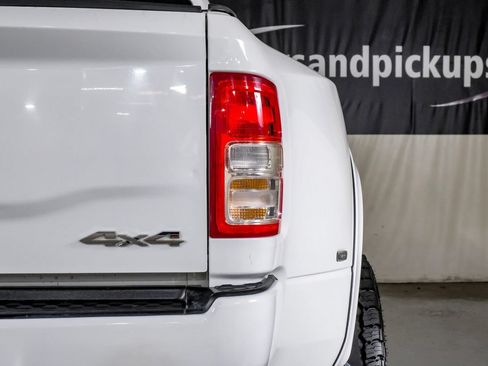 Used 2022 RAM 3500 Tradesman AWD/4WD image 38