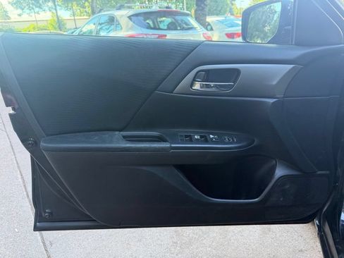 Used 2014 Honda Accord LX image 9