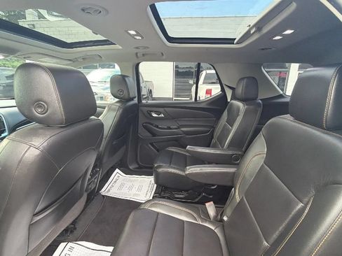 Used 2019 Chevrolet Traverse LT w/ LT Premium Package AWD/4WD image 49