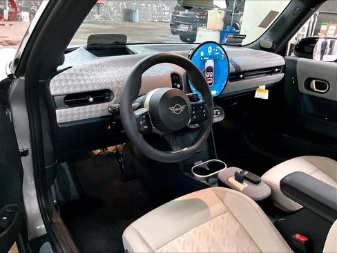 Used 2025 MINI Cooper S image 16