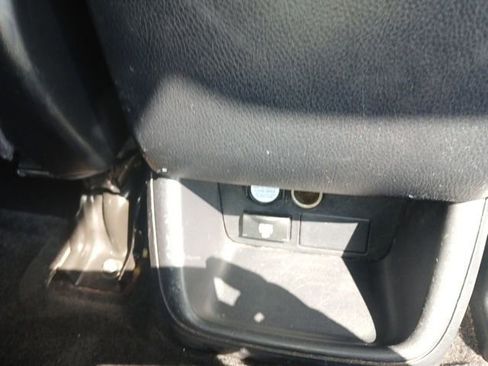 Used 2015 Toyota Highlander Limited image 27