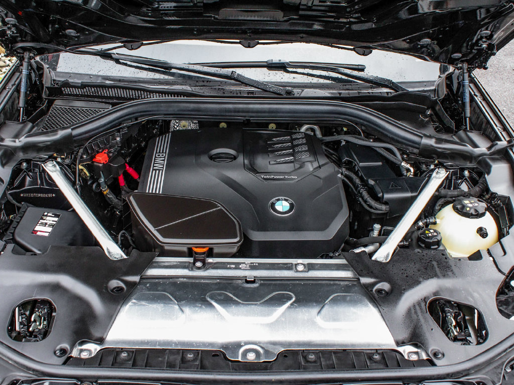 Used 2023 BMW X4 xDrive30i w/ M Sport Package AWD/4WD image 48