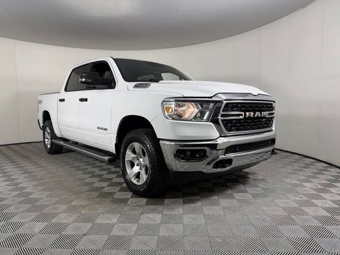 Certified 2024 RAM 1500 Big Horn AWD/4WD image 3