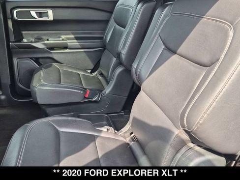 Used 2020 Ford Explorer XLT w/ Equipment Group 202A AWD/4WD image 3