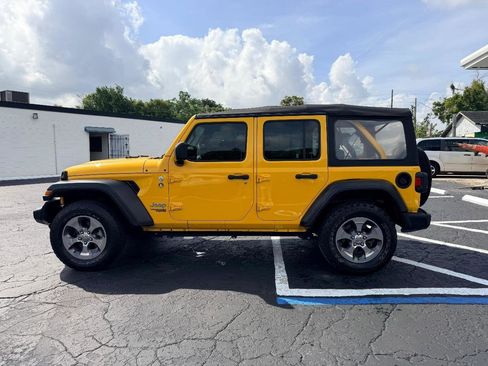 Used 2019 Jeep Wrangler Unlimited Sport AWD/4WD image 4