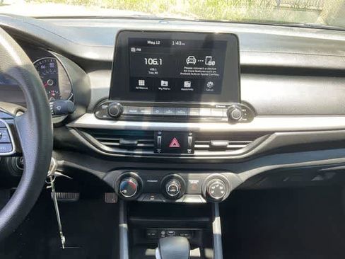Used 2021 Kia Forte LXS FWD image 20