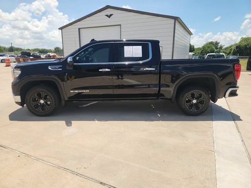 Used 2025 GMC Sierra 1500 SLT RWD image 4
