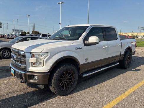 Used 2015 Ford F150 King Ranch w/ Equipment Group 601A Luxury AWD/4WD image 8