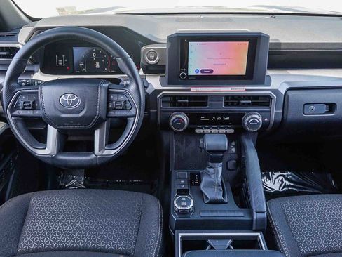 Used 2025 Toyota 4Runner SR5 RWD image 13