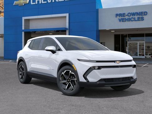 New 2026 Chevrolet Equinox EV LT image 7