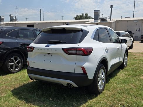 Used 2023 Ford Escape Active FWD image 6