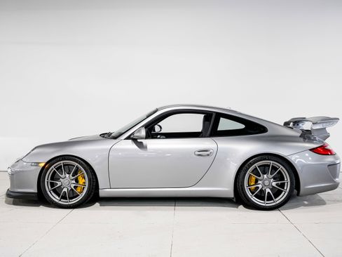 Used 2010 Porsche 911 GT3 image 5