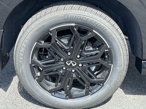 New 2026 INFINITI QX80 4WD image 30