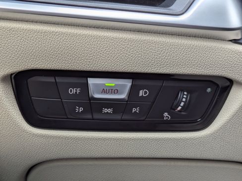 Used 2019 BMW 330i Sedan image 23