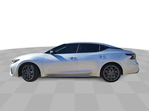 Used 2022 Nissan Maxima SV w/ Floor Mat Group image 5