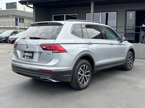 Used 2021 Volkswagen Tiguan SE AWD/4WD image 10