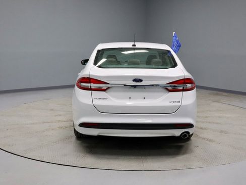 Used 2018 Ford Fusion S image 9