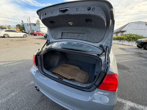 Used 2011 BMW 328i xDrive Sedan AWD/4WD image 18
