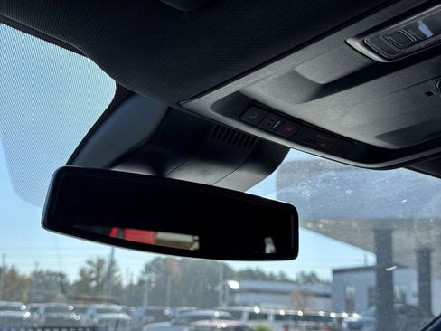 Used 2024 GMC Yukon SLT image 27