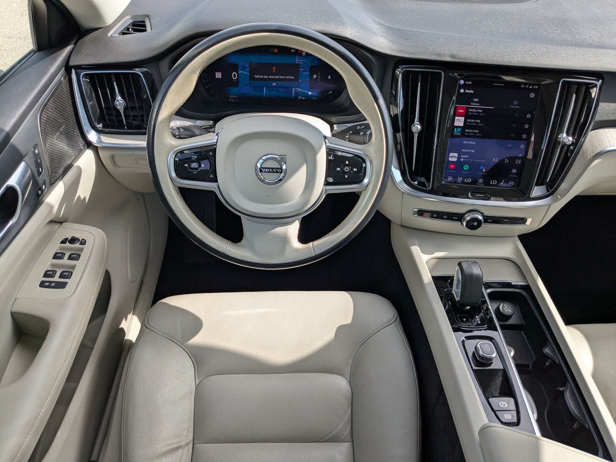 Used 2024 Volvo S60 B5 Plus FWD image 16