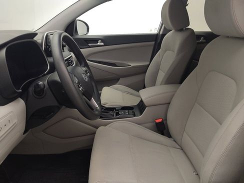 Used 2019 Hyundai Tucson Value FWD image 17