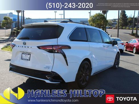 Used 2021 Toyota Sienna XSE image 7