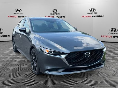 Used 2024 MAZDA MAZDA3 s FWD image 1