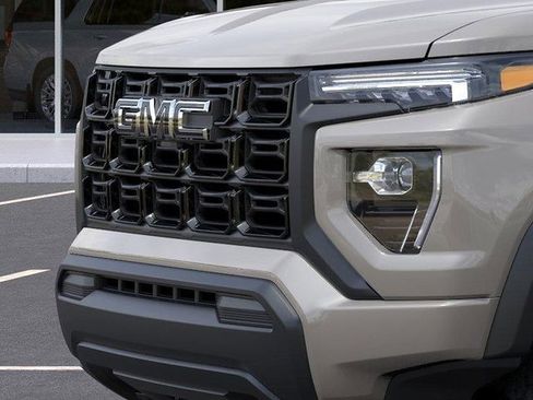New 2026 GMC Canyon Elevation w/ LPO, Black Badging Package RWD image 13