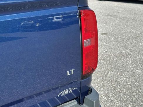 Used 2019 Chevrolet Colorado LT w/ LT Convenience Package image 26