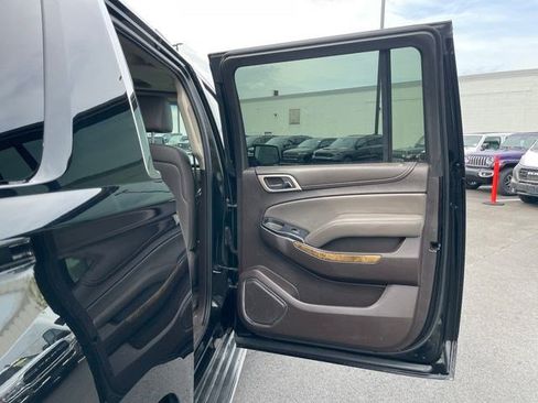 Used 2016 GMC Yukon XL Denali w/ Open Road Package AWD/4WD image 17