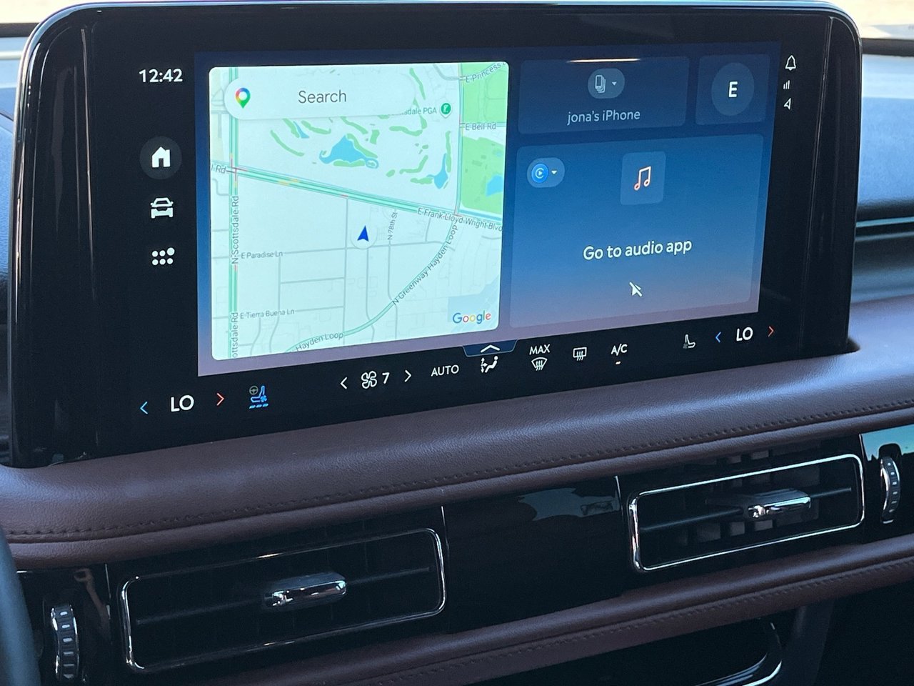 Used 2026 Lincoln Aviator Reserve w/ Luxury Package RWD image 23