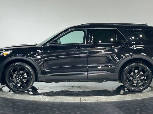 Used 2023 Ford Explorer ST-Line w/ Class IV Trailer Tow Package AWD/4WD image 6