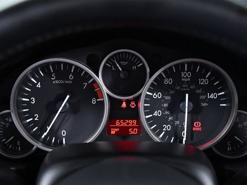 Used 2013 MAZDA MX-5 Miata Sport RWD image 20